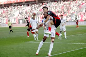 西北狼破门乏术 陕西联合主场0比1憾负石家庄功夫图片