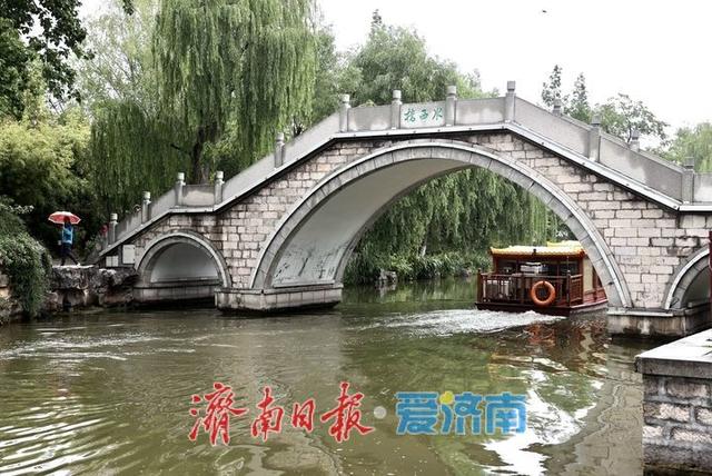 烟雨蒙蒙大明湖