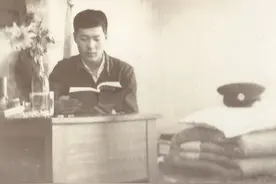 看完泪目！句句不提思念，句句皆是思念。图片
