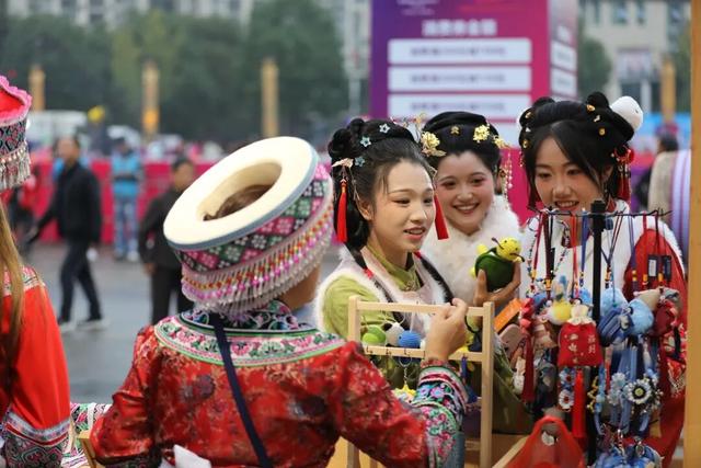 宜宾发布16条城乡旅游线路！5名基层社工入选“英才计划”