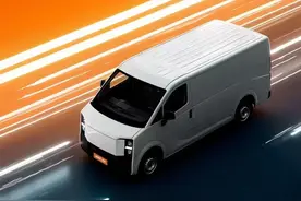 真魔幻！货拉拉首款电车来了图片