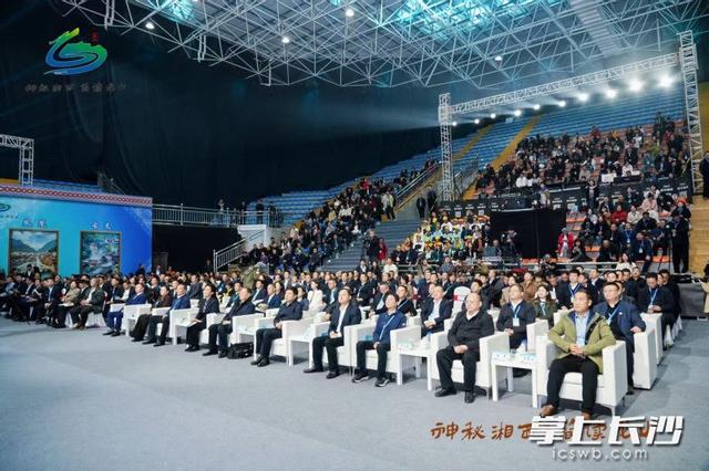 神秘湘西，简读龙山！第四届湘西州旅游发展大会在龙山启幕