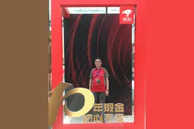 当第一代快递员到了退休年龄图片