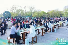 首批明前西湖龙井上市，预售增长30%图片