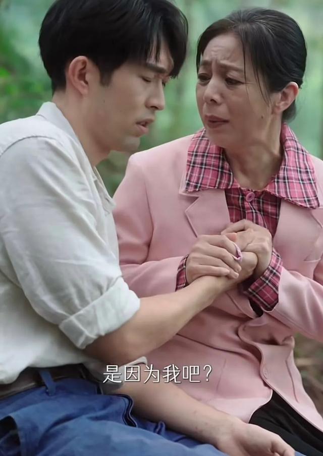 短剧赛道的男演员，已经不剩几件衣服了