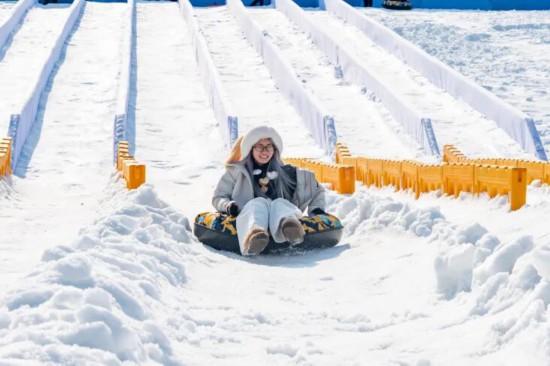 承包冬日浪漫！上海10000＋平方米真雪秘境开园