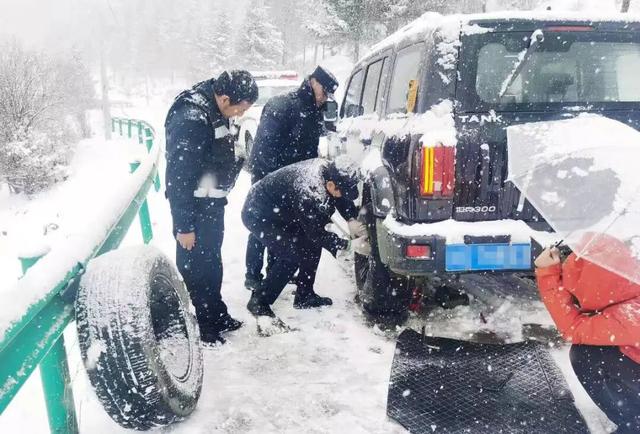 警眼看一线｜丹东派出所，党岭迷途的“引路人”