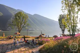 荒坡蝶变休闲打卡新地标图片