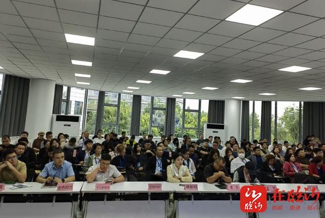 链接世界超市 采购全球好品丨共建“一带一路”第三届临沂商城国际采购商大会沂河新区专场举行