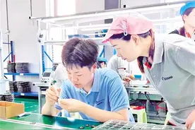 破解难题，从“一条”生产线说起——岚皋县探索产教融合新模式图片