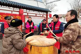 桓台县唐山镇：村联村共庆元宵佳节图片