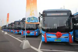 沈抚示范区新开通3条公交线路 27台新能源公交车上线运行图片