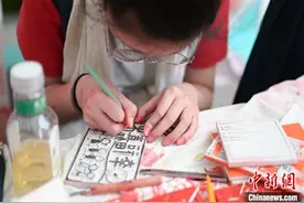 扎染、香囊、精油……重庆小学生将艾草玩出“新花样”图片