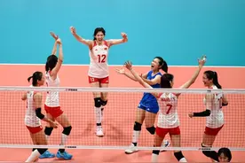 朱婷继续替补！中国女排对阵日本首发：李盈莹、王云蕗搭档主攻！图片