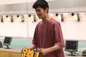 四肢都很欢乐！“干饭哥”盛李豪跳霹雳舞笑翻网友图片