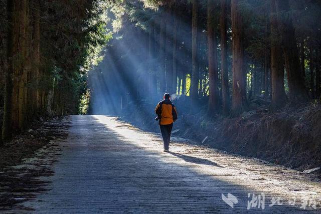 组图|圣水天池佛宝山