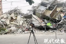 缅甸强震亲历者：中国老乡们抱团互助，救援黄金期已过仍不愿放弃图片