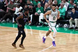 独行侠总决赛首战18分惨败，凯尔特人：这就是争冠强度图片