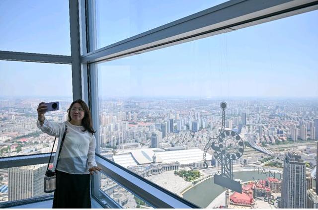 华北首个高空观光厅惊艳开放，71公里海河美景尽收眼底