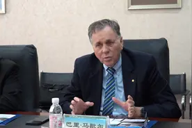 曾“以身试菌”！半岛独家专访幽门螺杆菌发现者、诺贝尔奖获得者巴里·马歇尔图片