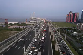 高速没电没油免费拖车，各地可以考虑“抄作业”图片