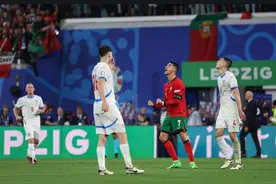 20年后，C罗还是那个少年图片