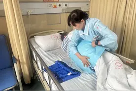 重庆试点“无陪护”病房 能否告别“一人住院，全家受累”图片