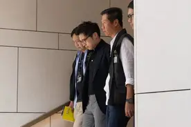 香港“币圈”巨震！女网红等6人被拘捕，李家超发声图片