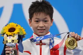 全红婵回忆东京奥运摘金：当时很专注，跳完后他们都在喊红姐图片