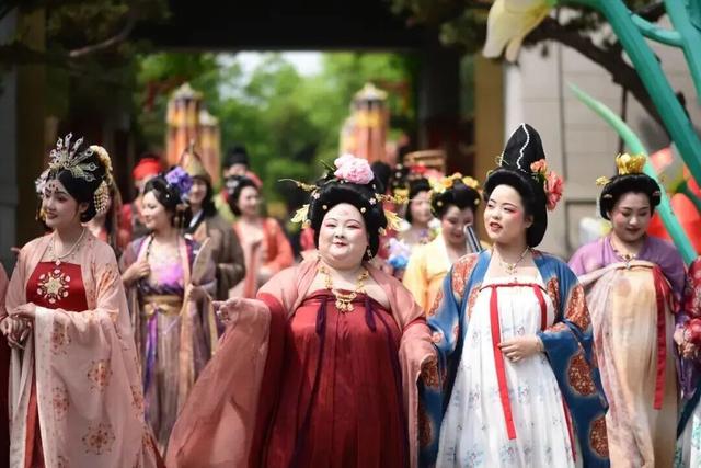 限定文旅推荐官第二弹上线!墙娃儿&砖崽崽~