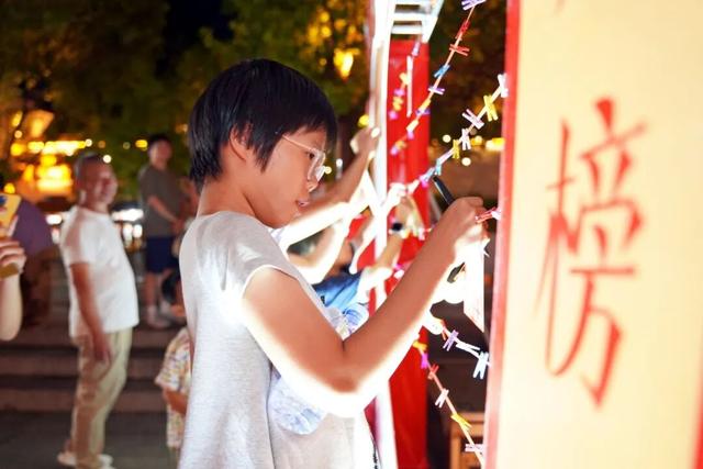 永春文旅“出圈”现场！魁星巡游、朱砂点斗、手作香囊…七夕夜这个古厝被非遗点亮→