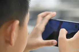 无需下载直接玩！网络小游戏吸引低龄儿童沉迷其中图片