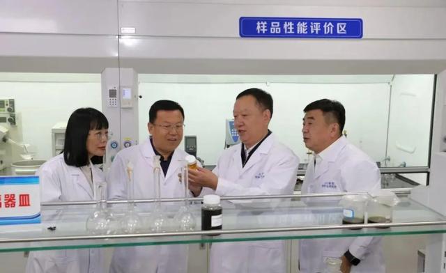 【龙头新闻】里程碑！大庆油田首次突破100万吨！ | 媒体看大庆
