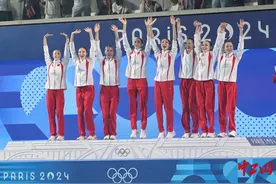 巴黎奥运会高清图集｜拿下奥运会历史首金！中国花样游泳强势夺冠图片