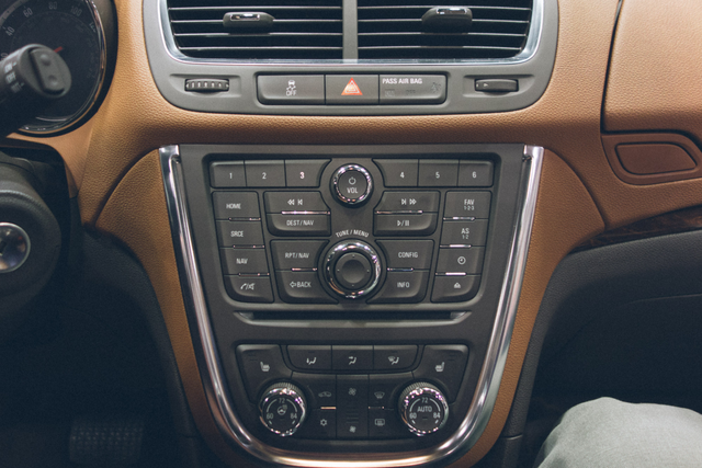 电动车还要“反人类”多久？