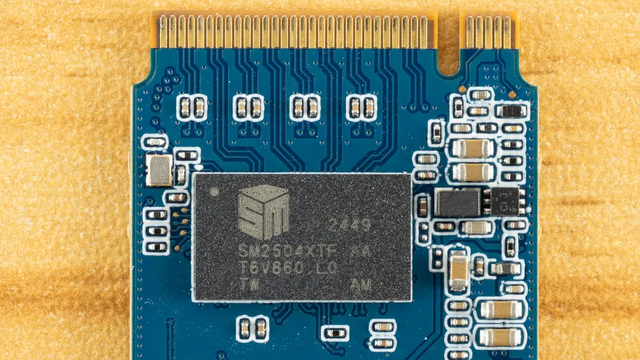 慧荣 SM2504XT 首测：定位主流 PCIe 5.0 SSD主控，读取11.5 GB/s