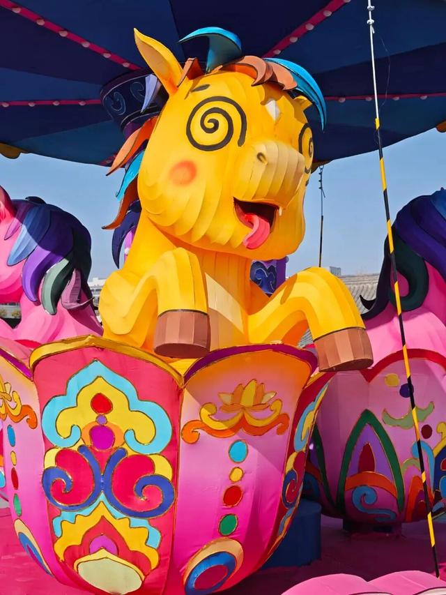 长安灯会的马多成“马”了！双园千灯万马，解锁马年最潮打开方式