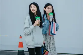 遮雨布做奶茶袋，这杯冬天的奶茶你喝了吗？图片