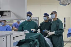 吃进去的食物“原路返回”，86岁大伯确诊胃癌图片