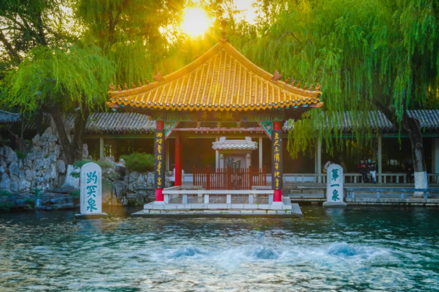 我在济南刚刚好