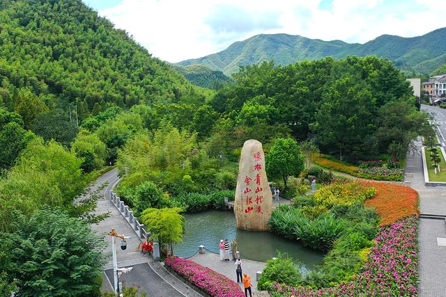应世界之变　答时代之问——习近平主席为全球治理体系变革提供思想引领