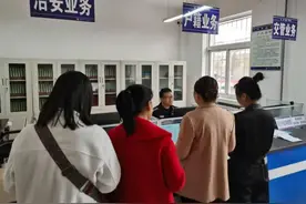 暖心+速度！平川公安全力做好高考户籍审核工作图片