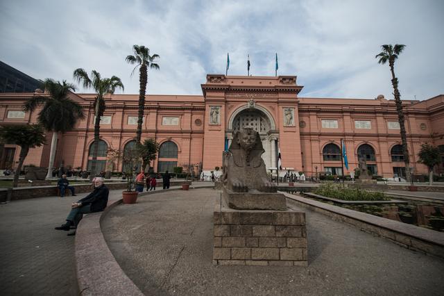 中东行记丨金字塔下，崛起一座新博物馆