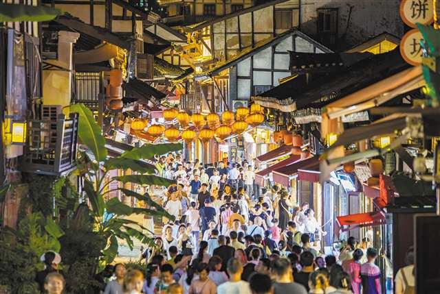 重庆文旅何以成“顶流”