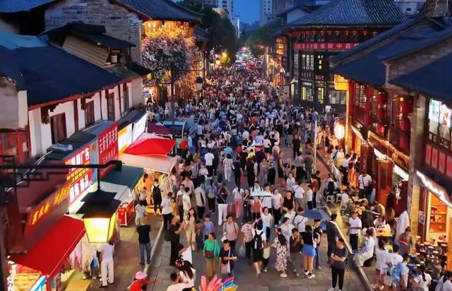 真的有！100000000人来昆明玩！ 昆明等你来避暑~
