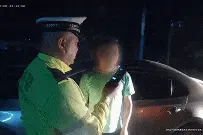 宁夏仨男子同桌喝酒后，三人分别酒驾被抓……图片