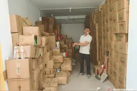 男子售假“业绩”不凡 乌市民警：有这能力干啥不好？图片