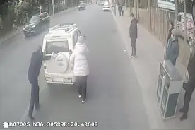 城阳巴士驾驶员暖心善举，获乘客点赞图片