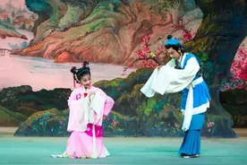 新民艺评｜张为民：袁媛主演黄梅戏《天仙配》，似是“天仙”重又归图片