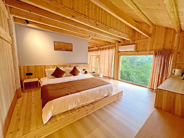 “读侗木屋”民宿： 云上匠居 侗布传心